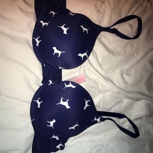 Victoria’s Secret PINK bra